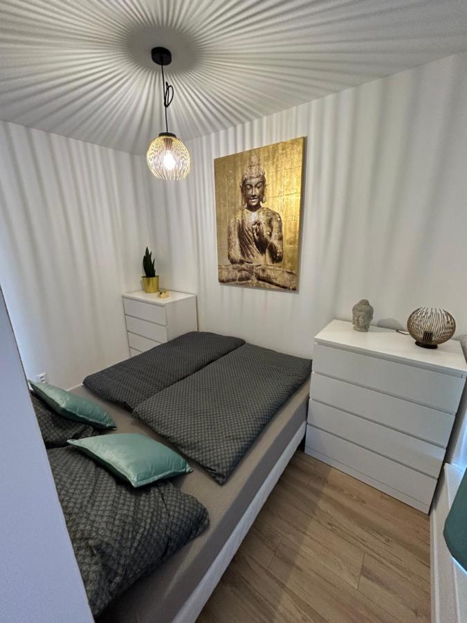 Cozy 1-Bedroom Condo Miloslavov Zewnętrze zdjęcie